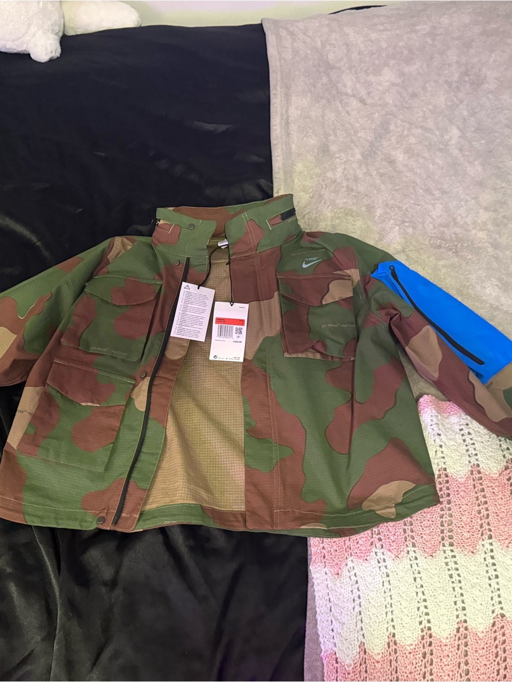 Camo Off-white Hooded running Jacket Yellow Hood and Orange 'KEEP BACK' Patch - Picture 3 of 4